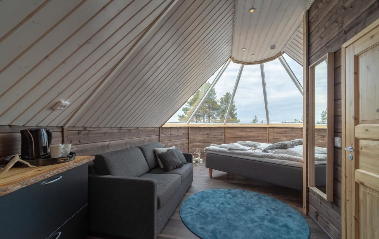 Отель Wilderness Hotel Inari & Igloos Инари